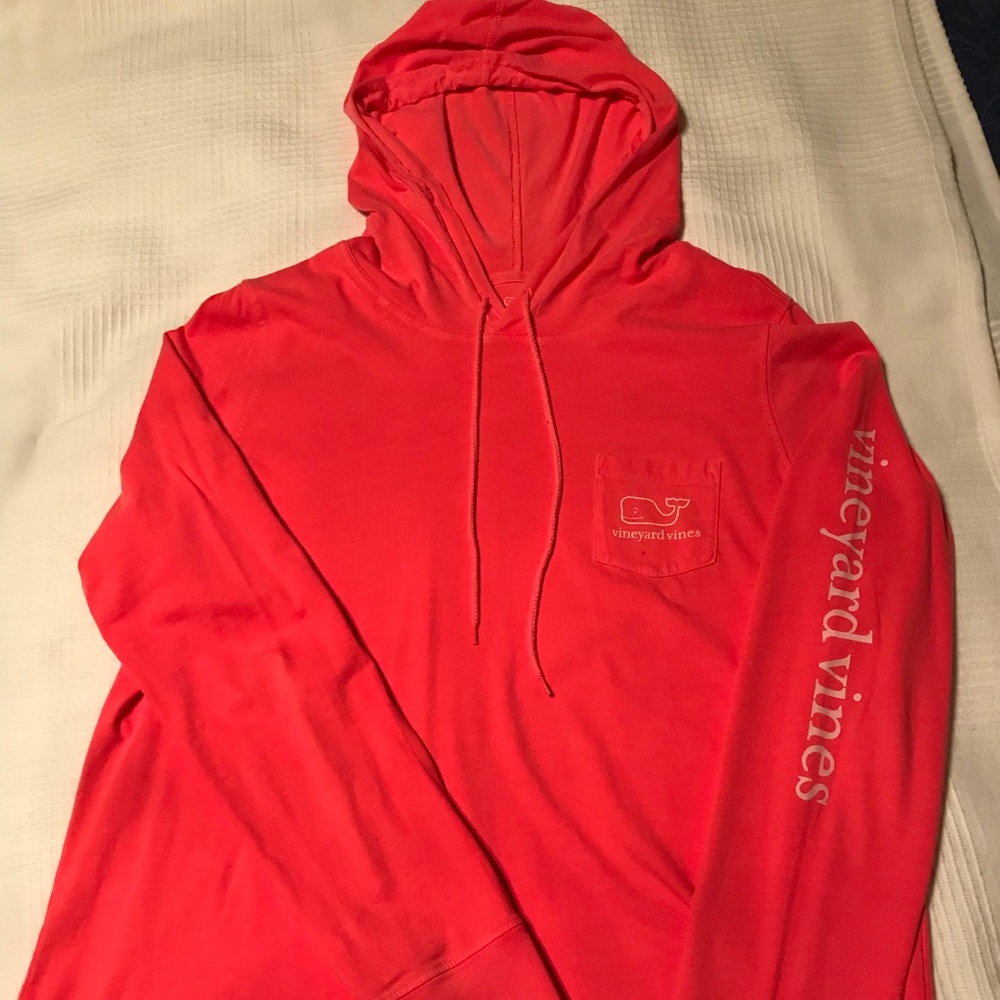 Vineyard Vines long sleeved hoodie size L
